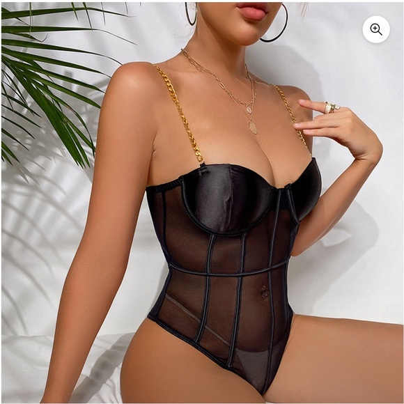 Fashion Nova chain to you bodysuit - Picture 4 of 9